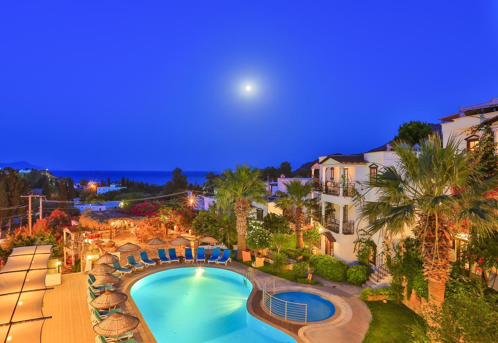 Sunny Garden Nilufer Hotel Тургутрейс Экстерьер фото