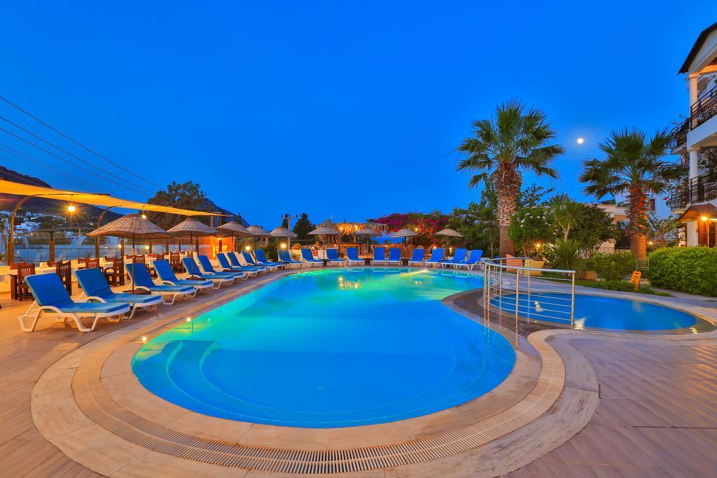 Sunny Garden Nilufer Hotel Тургутрейс Экстерьер фото
