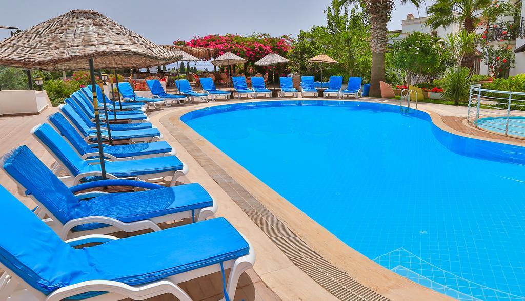 Sunny Garden Nilufer Hotel Тургутрейс Экстерьер фото